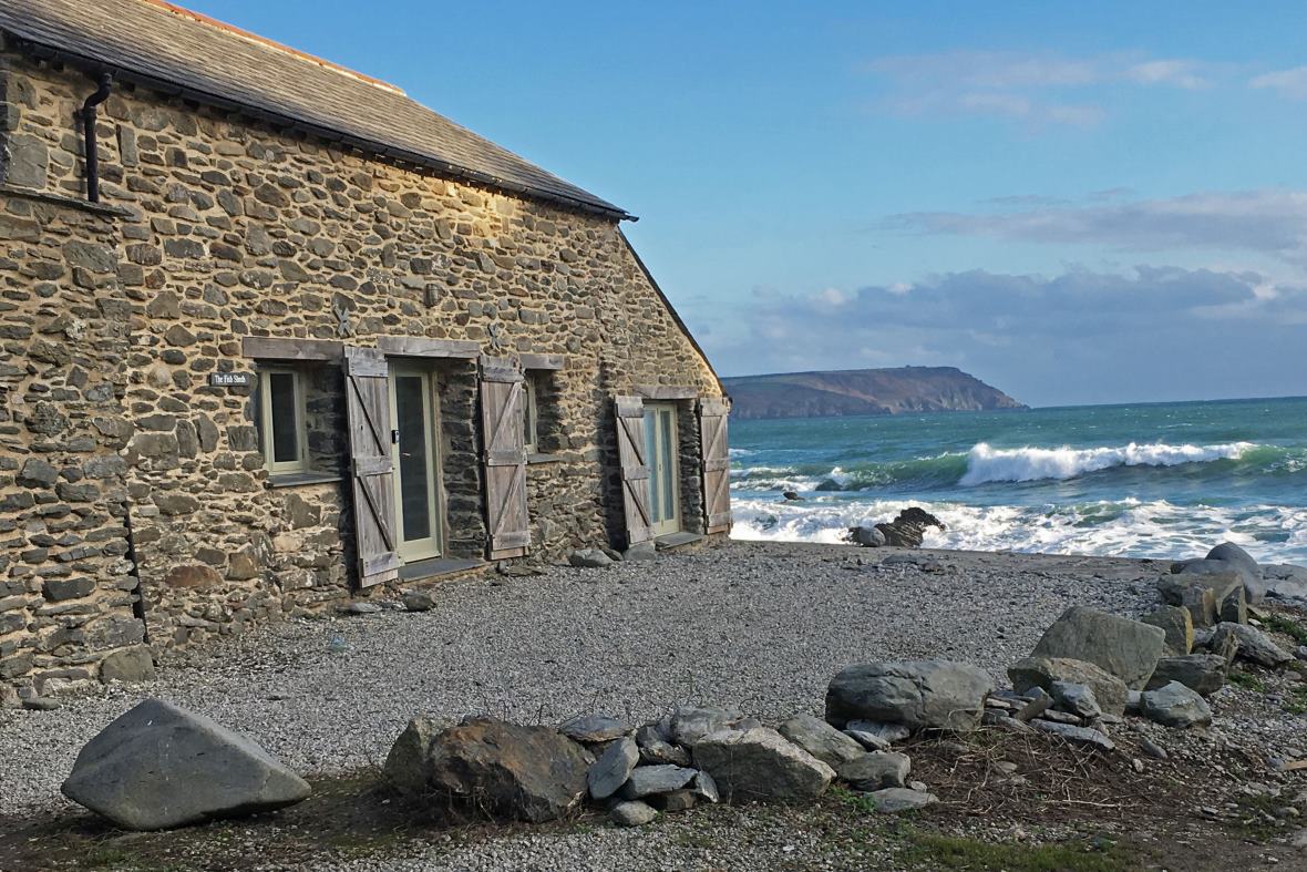 Fish Sheds Seafront Holiday Cottage Which Sleeps 5 In South