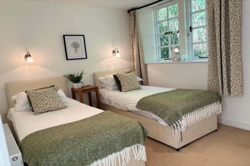 Engine-House-second-bedroom