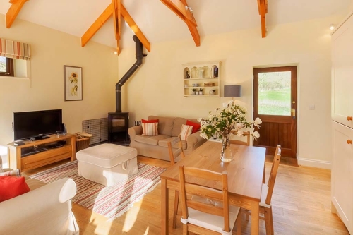 Old-Cart-House-Gallery-Image-2-Caerhays-Holidays
