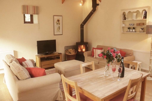Old-Cart-House-Gallery-Image-8-Caerhays-Holidays